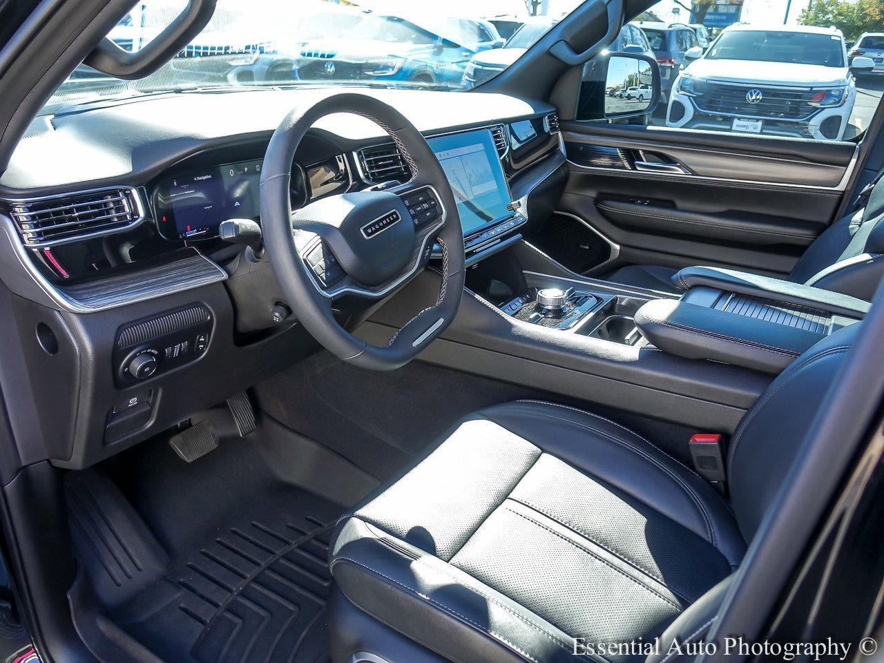 2023 Jeep Wagoneer L Vehicle Photo in Plainfield, IL 60586