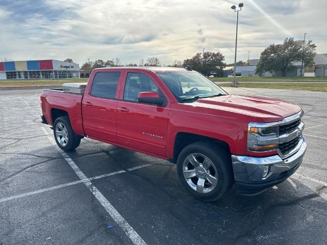 Used 2017 Chevrolet Silverado 1500 LT with VIN 3GCUKREC7HG166350 for sale in Muncie, IN