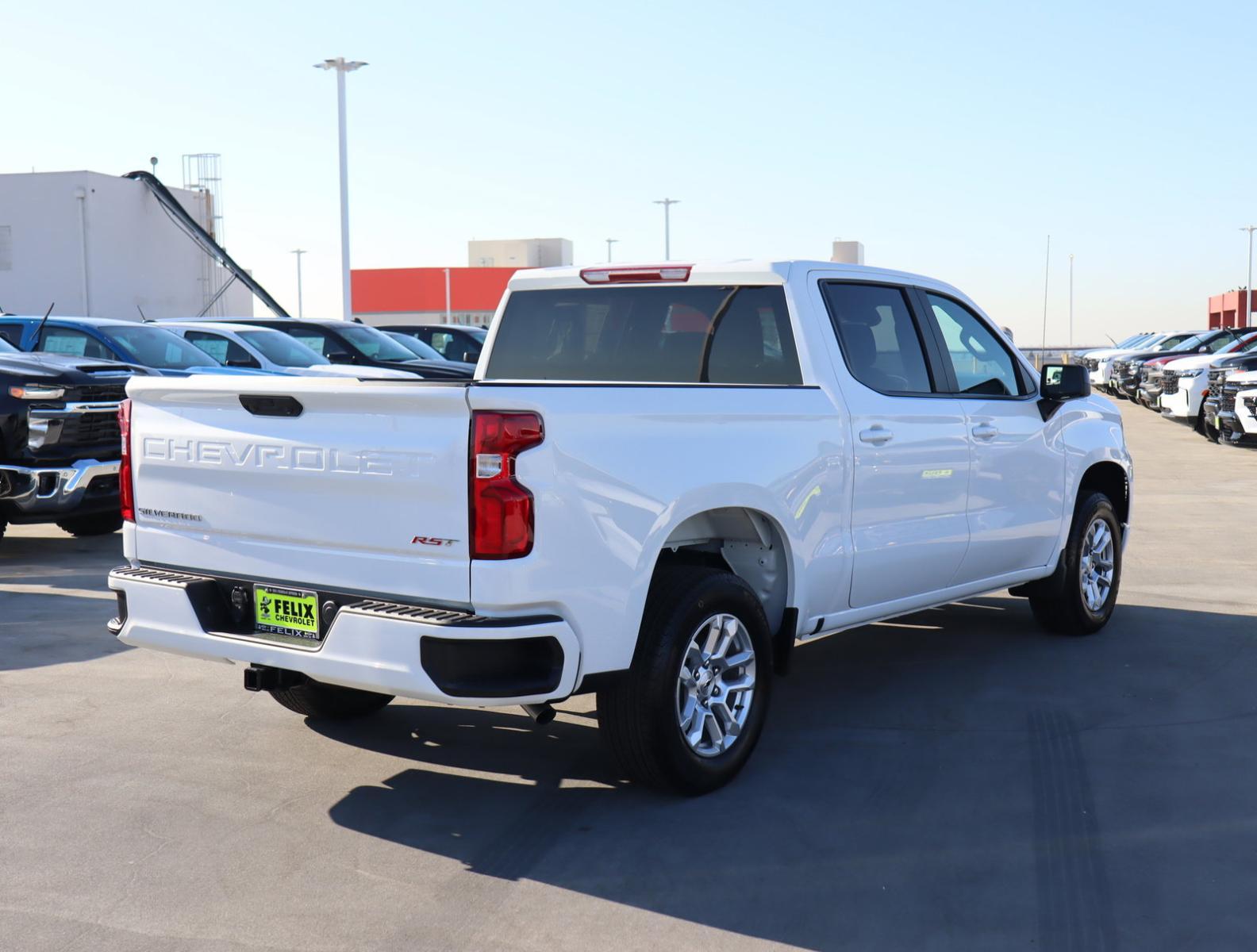 2025 Chevrolet Silverado 1500 Vehicle Photo in LOS ANGELES, CA 90007-3794