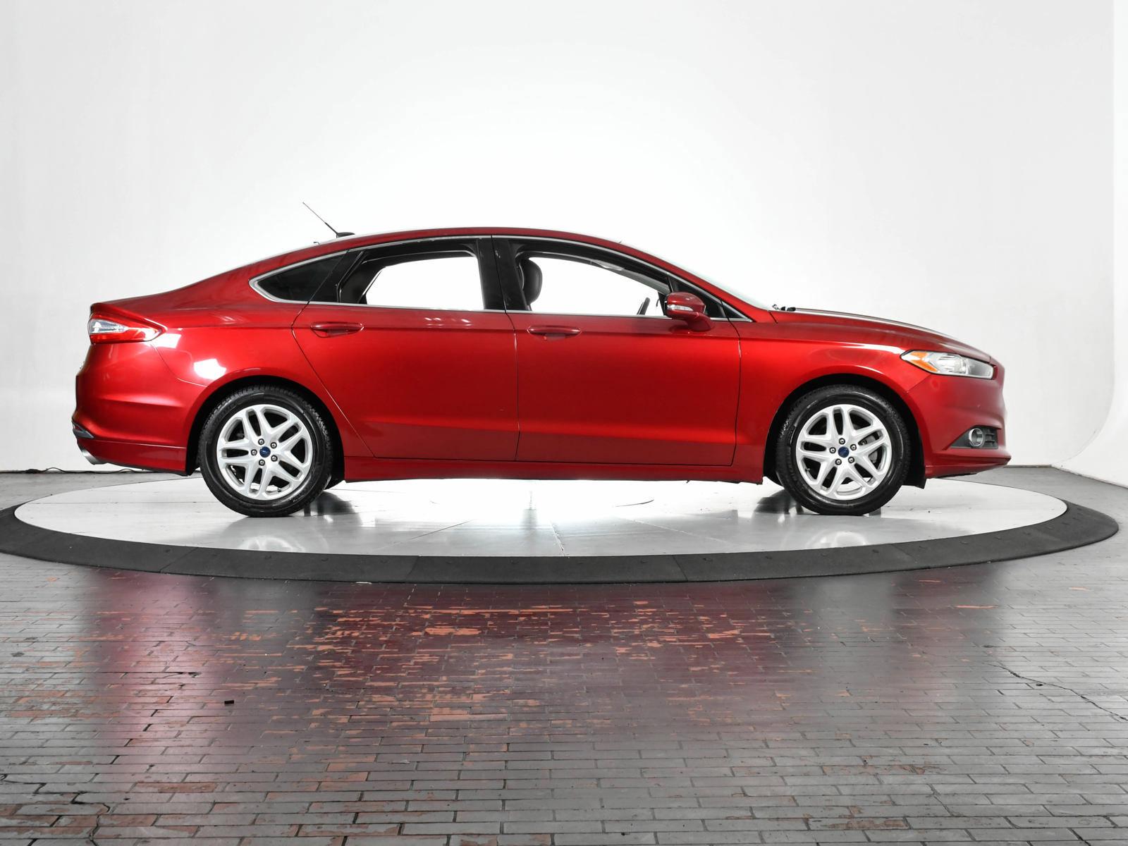 2014 Ford Fusion Vehicle Photo in DALLAS, TX 75235