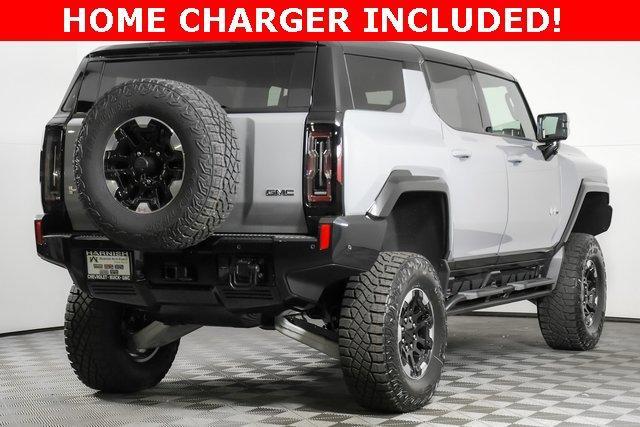 2024 GMC HUMMER EV SUV Vehicle Photo in PUYALLUP, WA 98371-4149