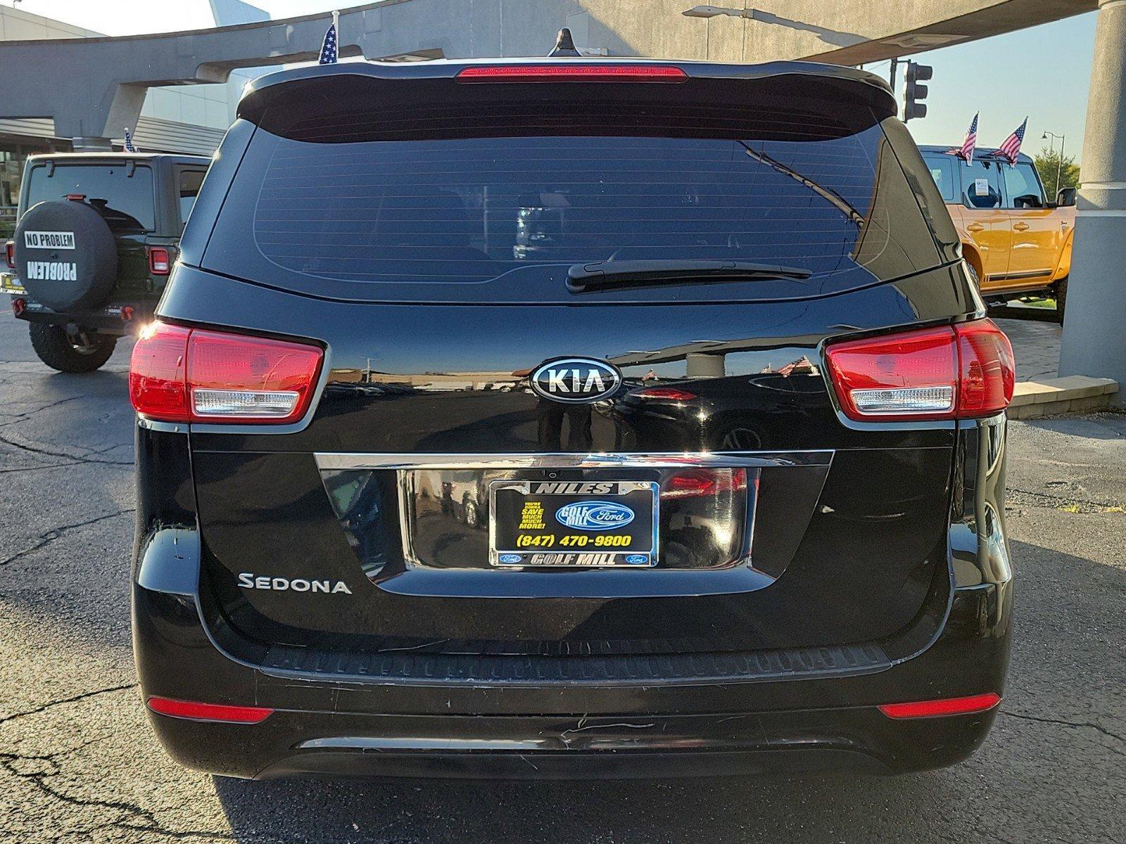 2016 Kia Sedona Vehicle Photo in Saint Charles, IL 60174