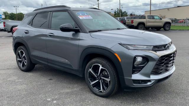 2021 Chevrolet Trailblazer Vehicle Photo in MOON TOWNSHIP, PA 15108-2571