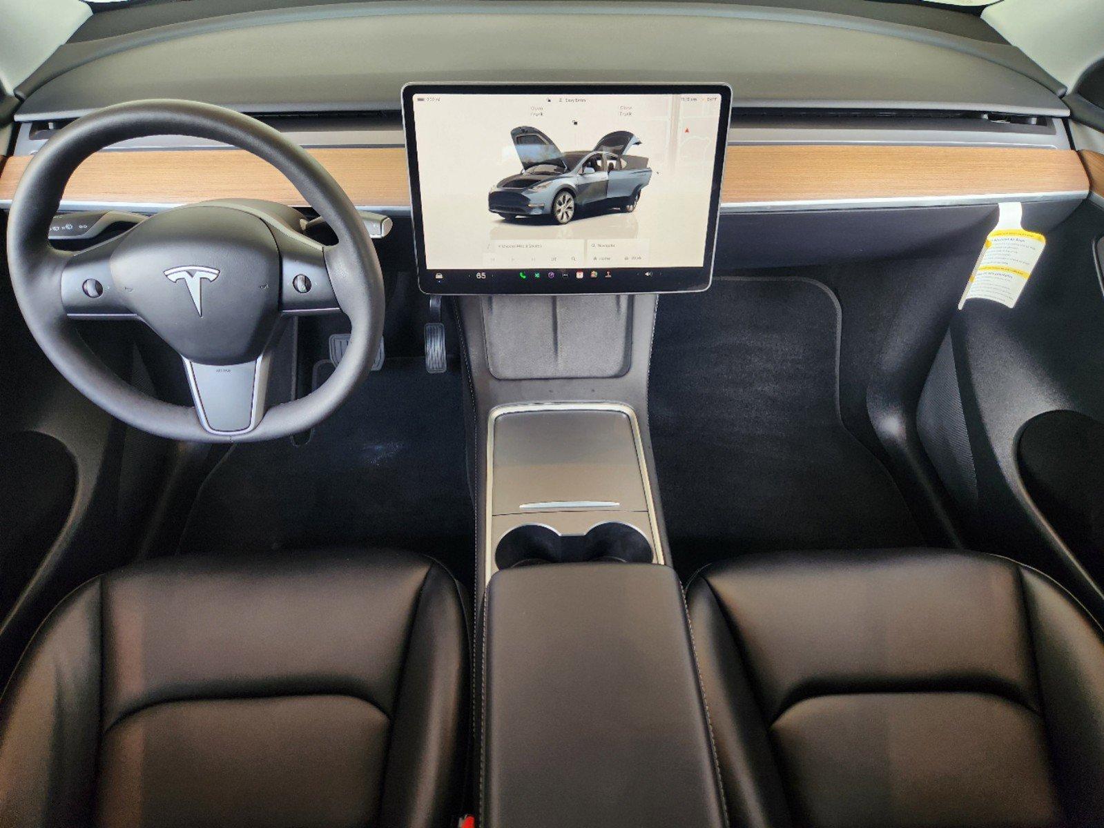 2024 Tesla Model Y Vehicle Photo in HOUSTON, TX 77079-1502