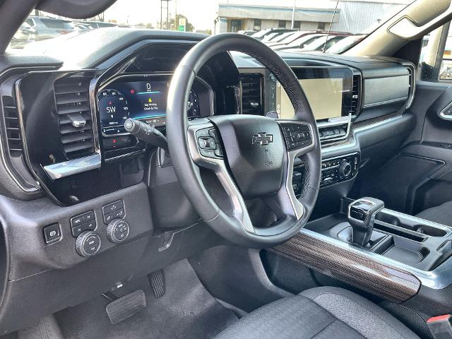 2024 Chevrolet Silverado 1500 Vehicle Photo in JOLIET, IL 60435-8135