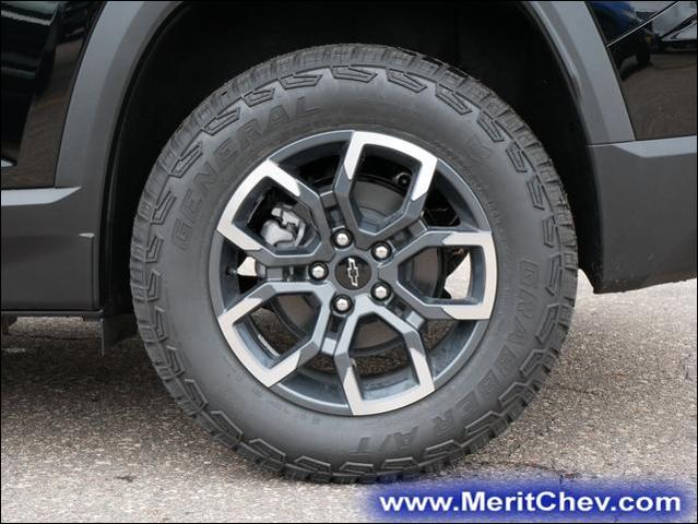 2025 Chevrolet Equinox Vehicle Photo in MAPLEWOOD, MN 55119-4794