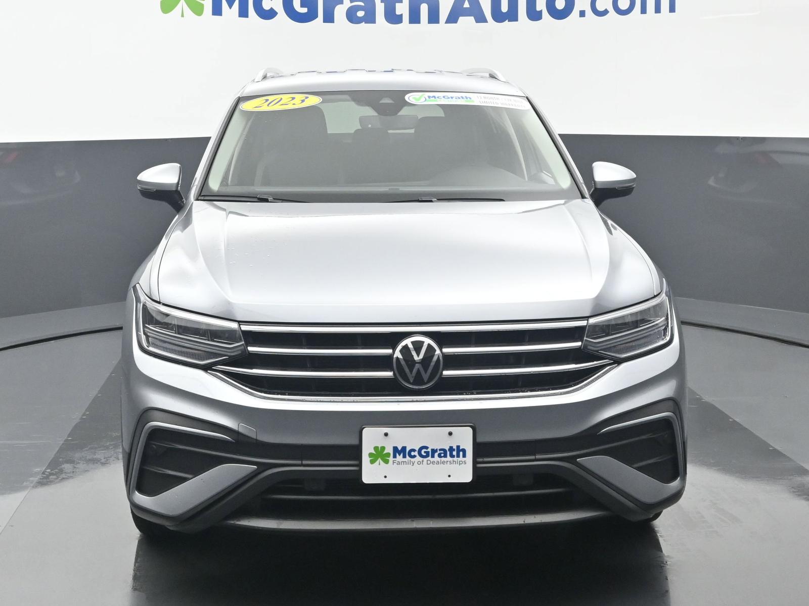 2023 Volkswagen Tiguan Vehicle Photo in Marion, IA 52302