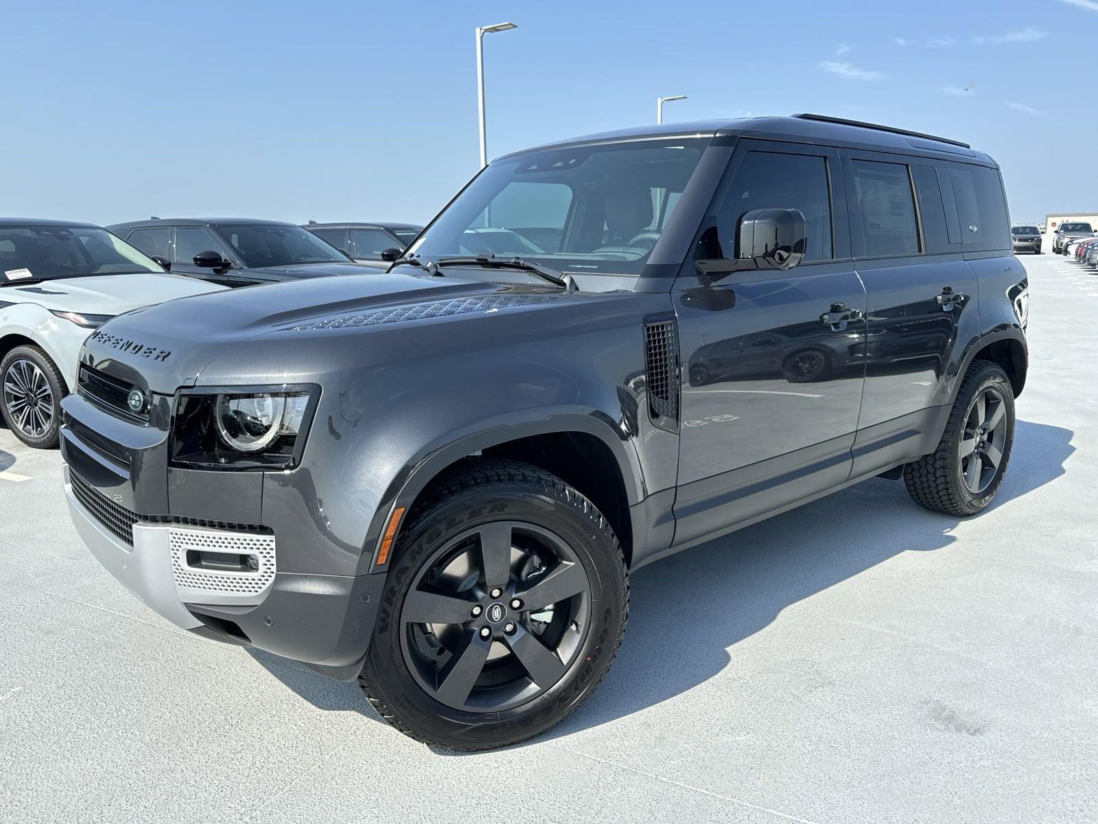 2024 Defender Vehicle Photo in AUSTIN, TX 78717