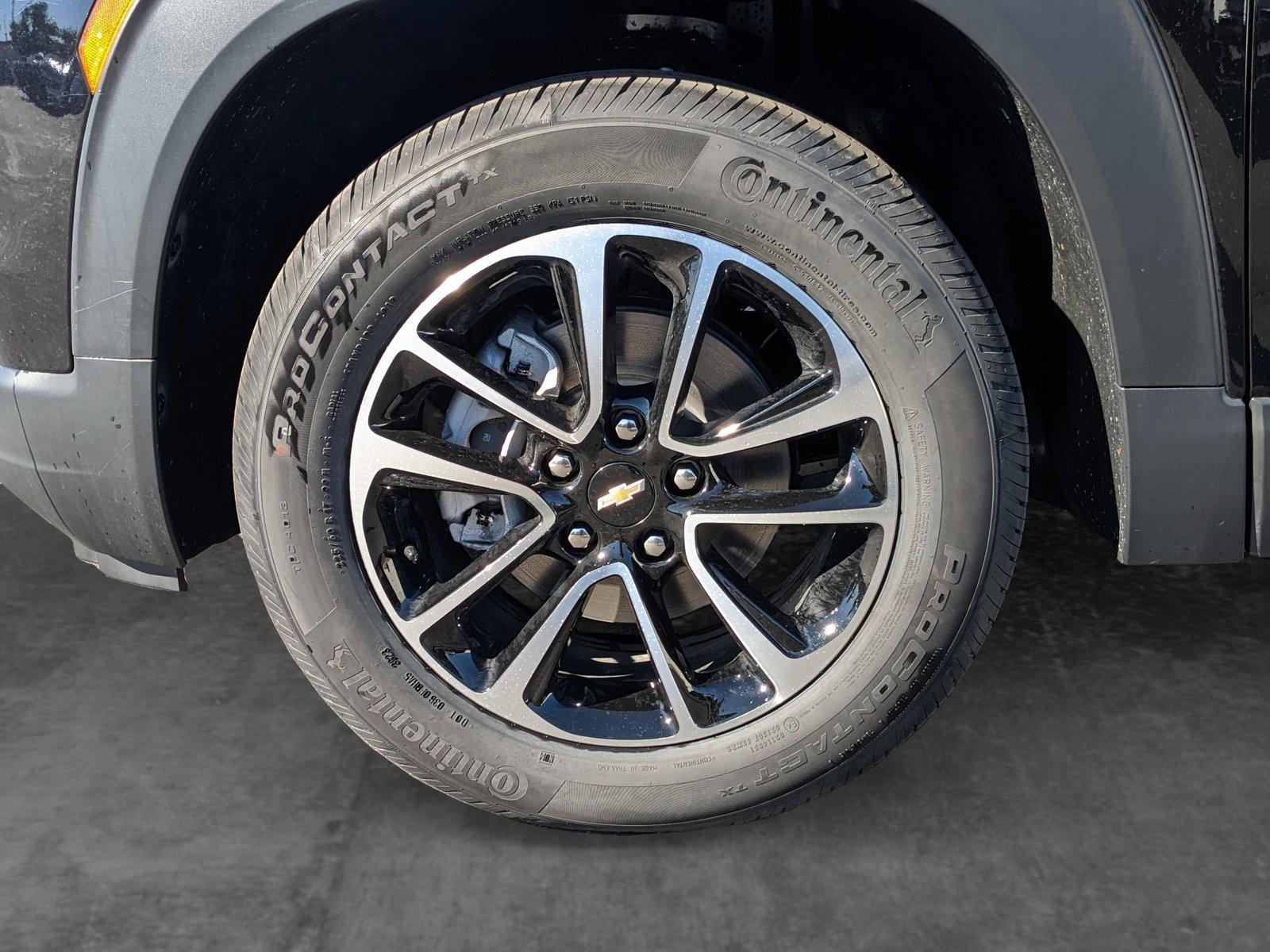 2024 Chevrolet Trailblazer Vehicle Photo in VALENCIA, CA 91355-1705