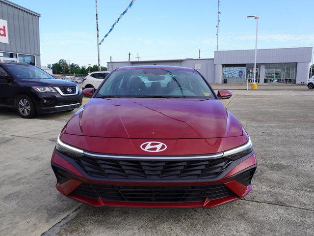 Used 2024 Hyundai Elantra Blue with VIN KMHLM4DJ0RU096404 for sale in Hammond, LA