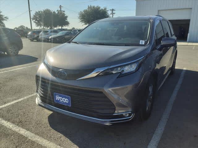 2022 Toyota Sienna Vehicle Photo in Decatur, TX 76234