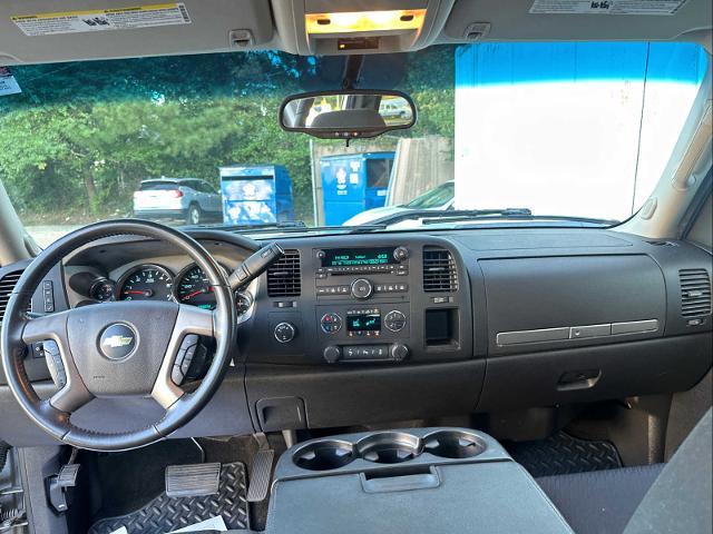 2011 Chevrolet Silverado 1500 Vehicle Photo in DUNN, NC 28334-8900