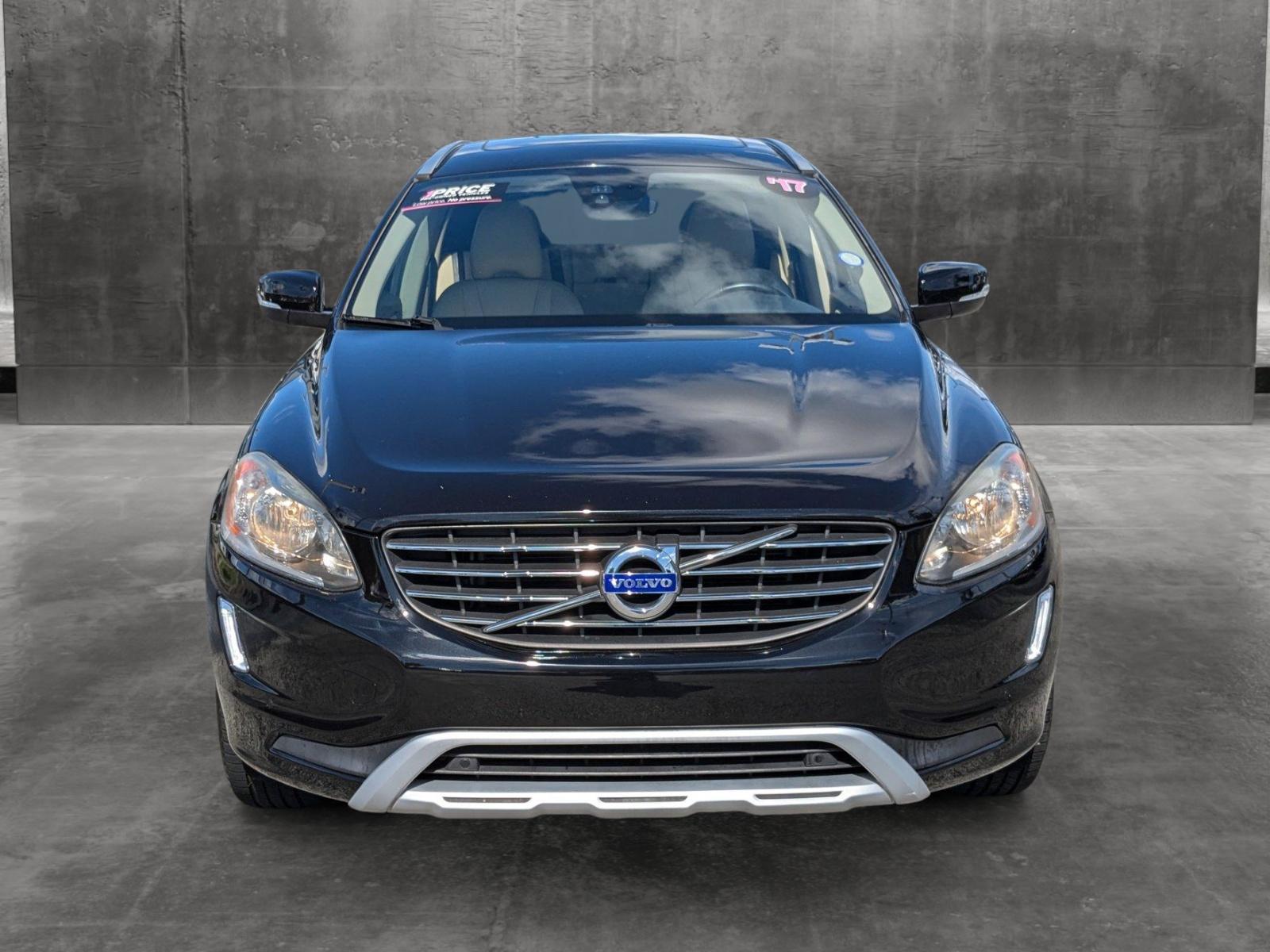 2017 Volvo XC60 Vehicle Photo in Miami, FL 33015