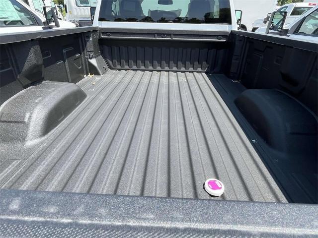 2024 Chevrolet Silverado 3500 HD Vehicle Photo in ALCOA, TN 37701-3235