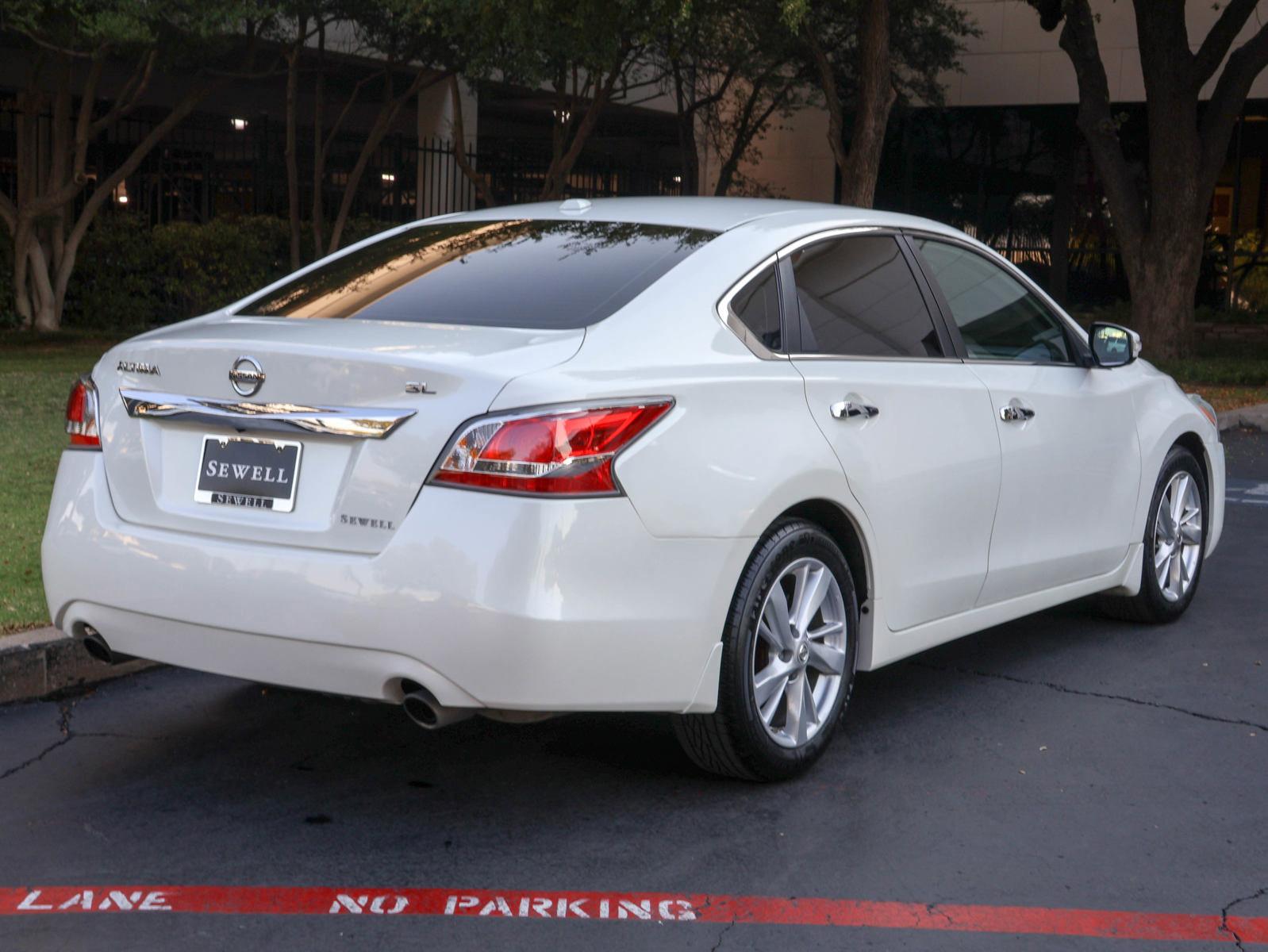 2015 Nissan Altima Vehicle Photo in DALLAS, TX 75209-3095