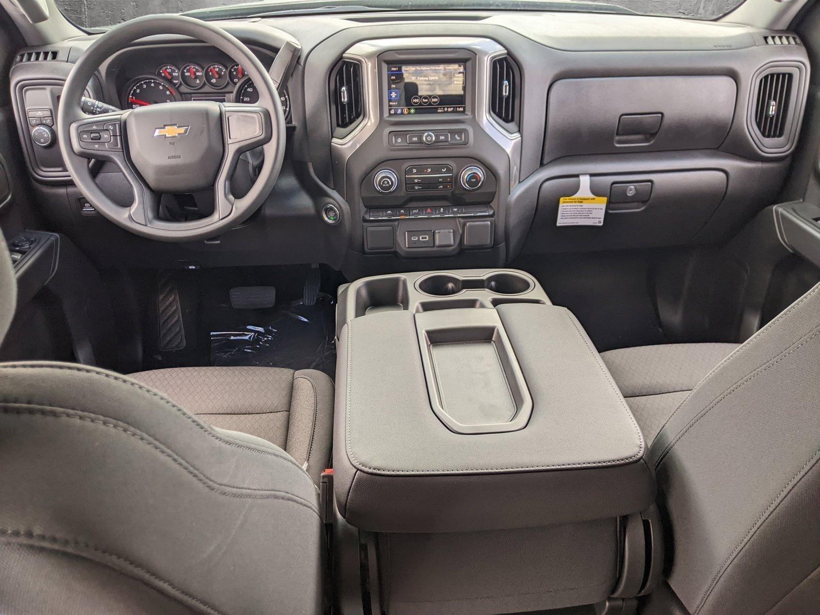 2025 Chevrolet Silverado 1500 Vehicle Photo in PEMBROKE PINES, FL 33024-6534