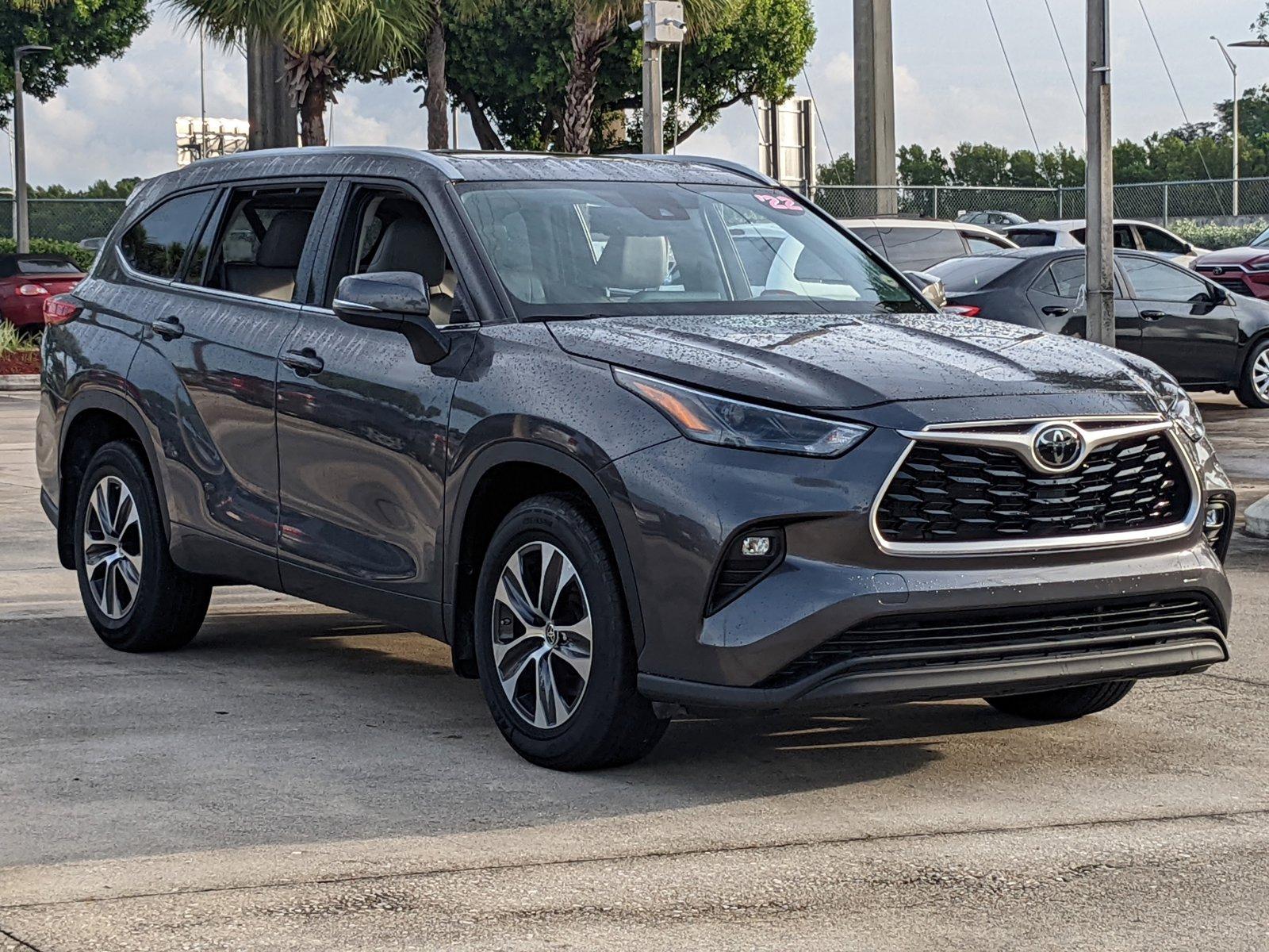 2022 Toyota Highlander Vehicle Photo in Davie, FL 33331