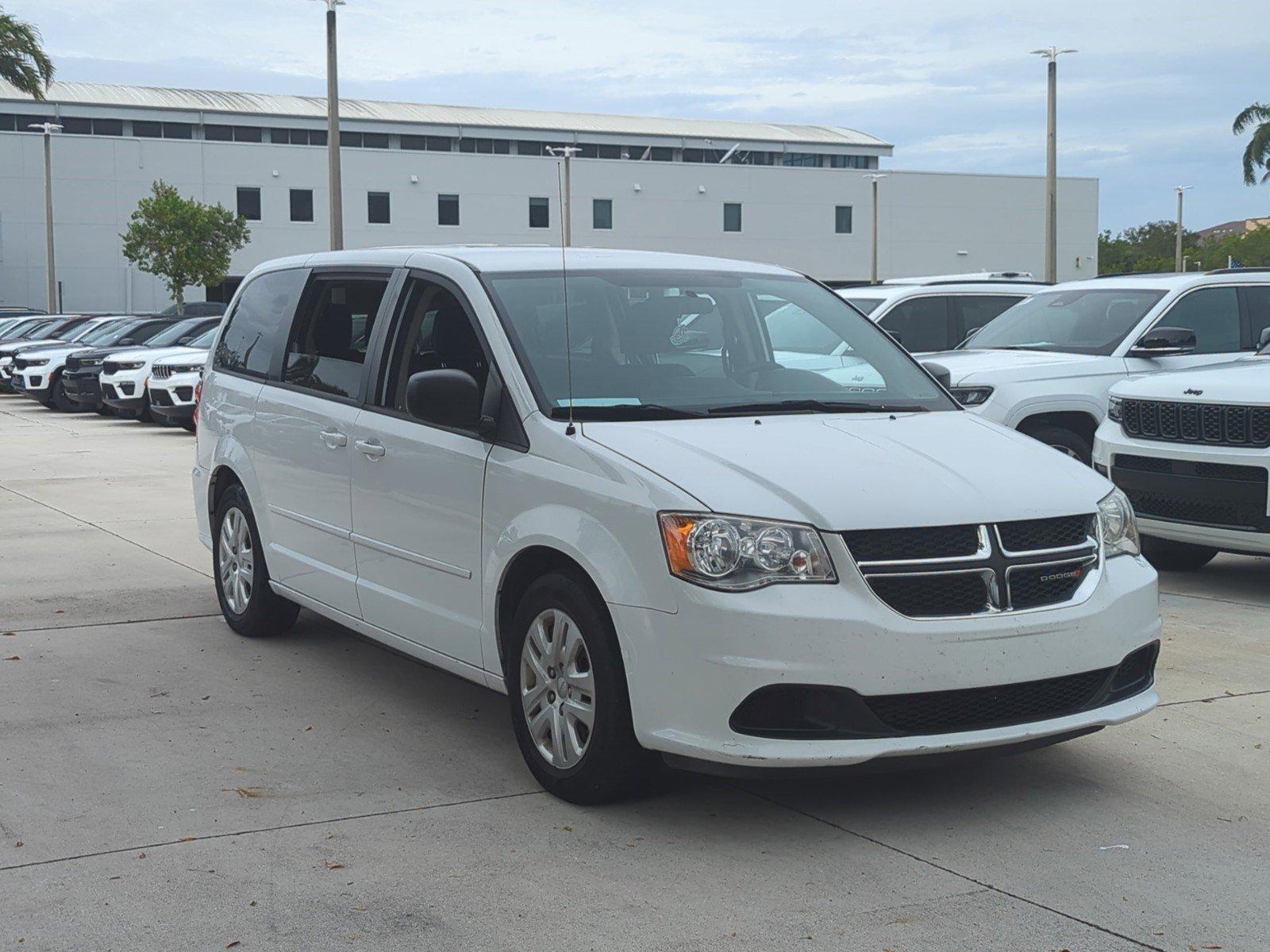 2017 Dodge Grand Caravan Vehicle Photo in Pembroke Pines, FL 33027