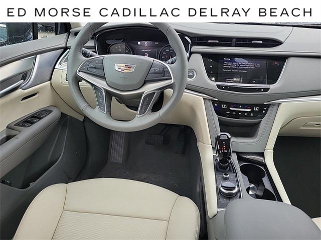 2024 Cadillac XT5 Vehicle Photo in DELRAY BEACH, FL 33483-3294