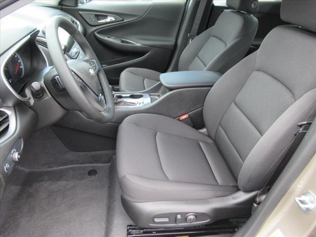 2025 Chevrolet Malibu Vehicle Photo in LEESBURG, FL 34788-4022