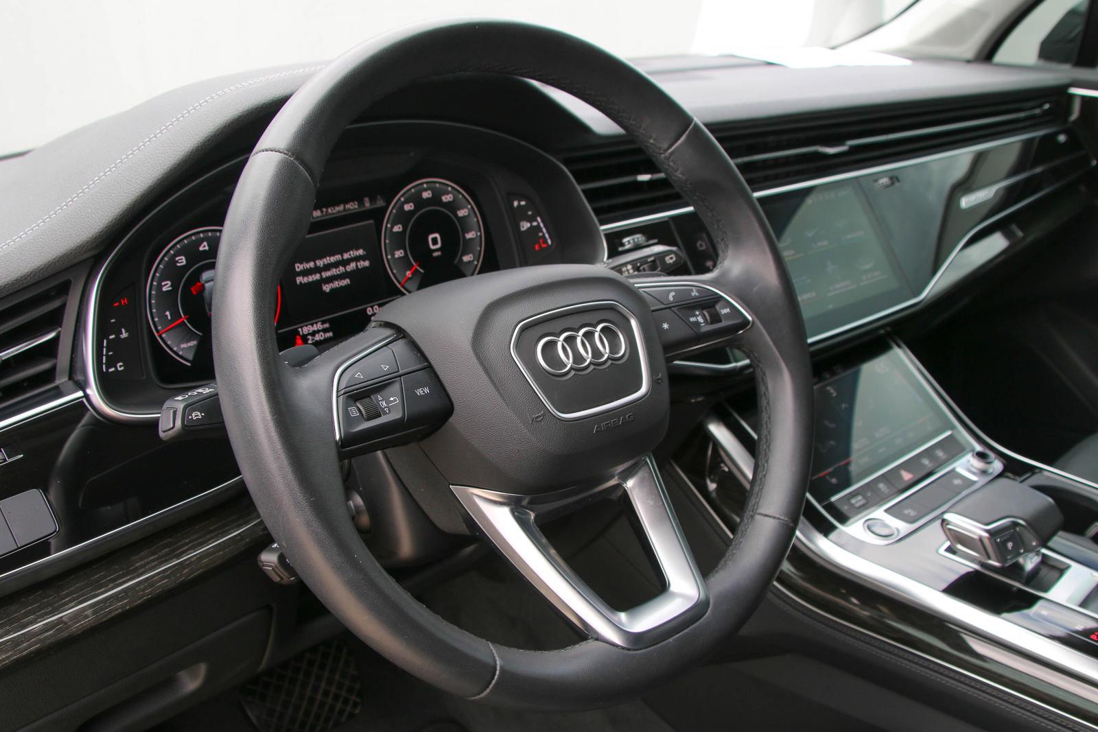 2023 Audi Q7 Vehicle Photo in SUGAR LAND, TX 77478