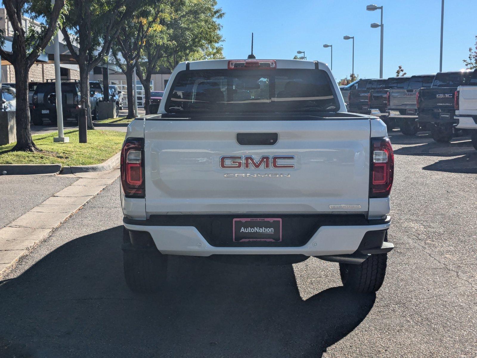 2024 GMC Canyon Vehicle Photo in LONE TREE, CO 80124-2750