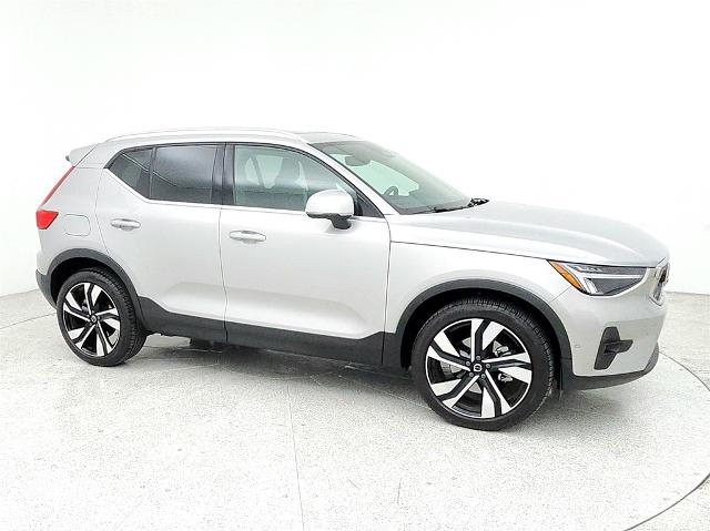 2023 Volvo XC40 Vehicle Photo in Grapevine, TX 76051