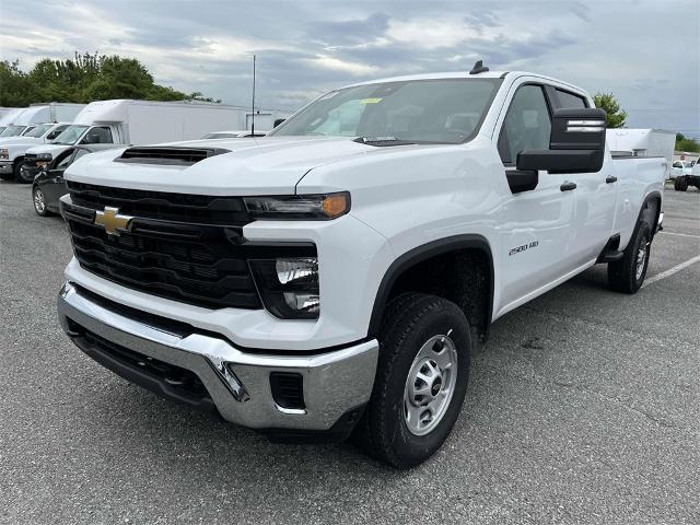 2024 Chevrolet Silverado 2500 HD Vehicle Photo in ALCOA, TN 37701-3235