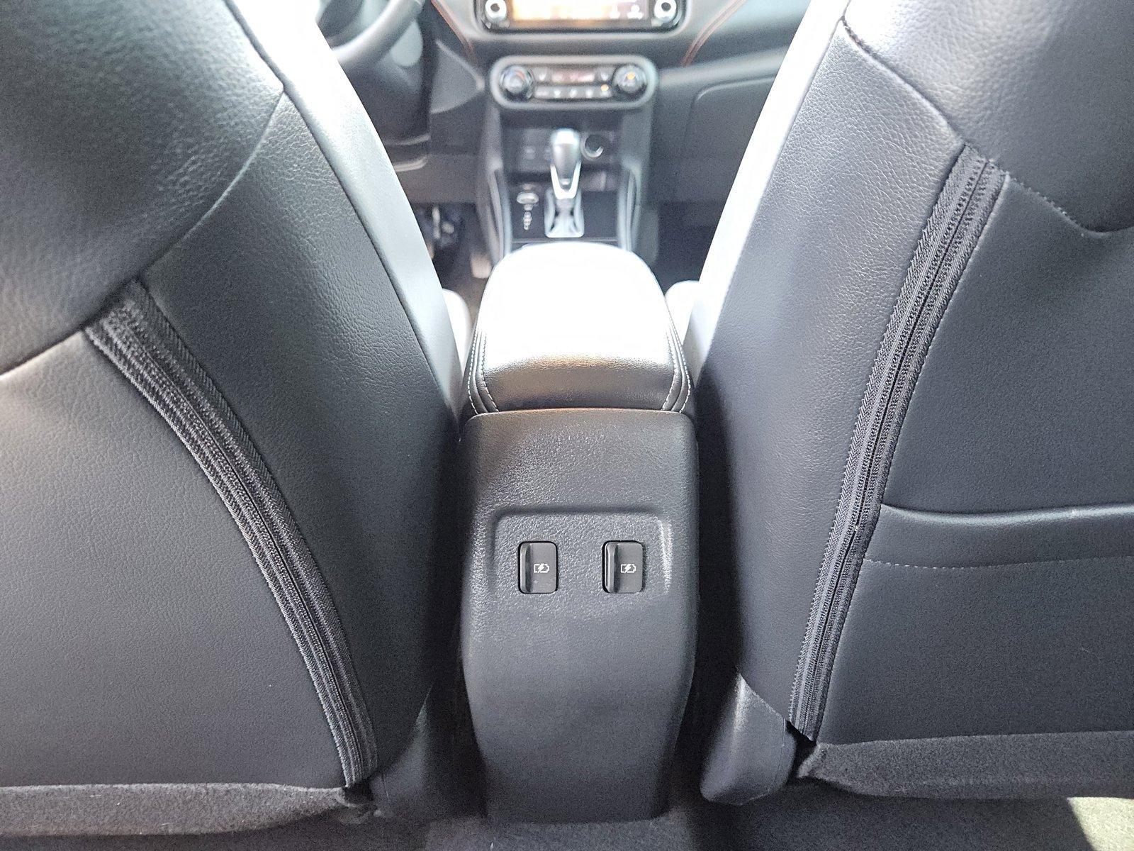 2021 Nissan Kicks Vehicle Photo in MESA, AZ 85206-4395