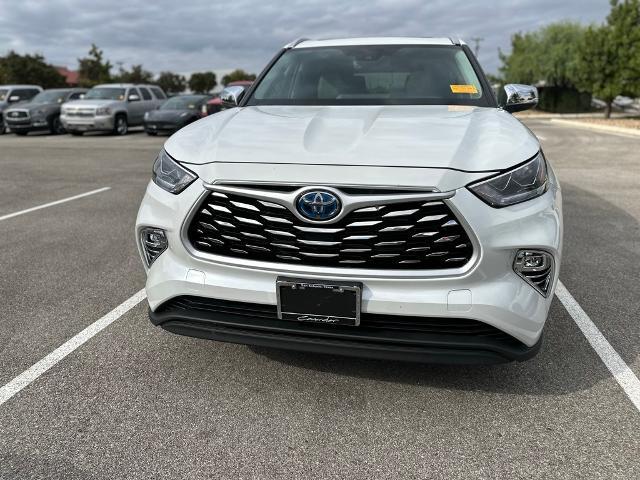 2023 Toyota Highlander Vehicle Photo in San Antonio, TX 78230