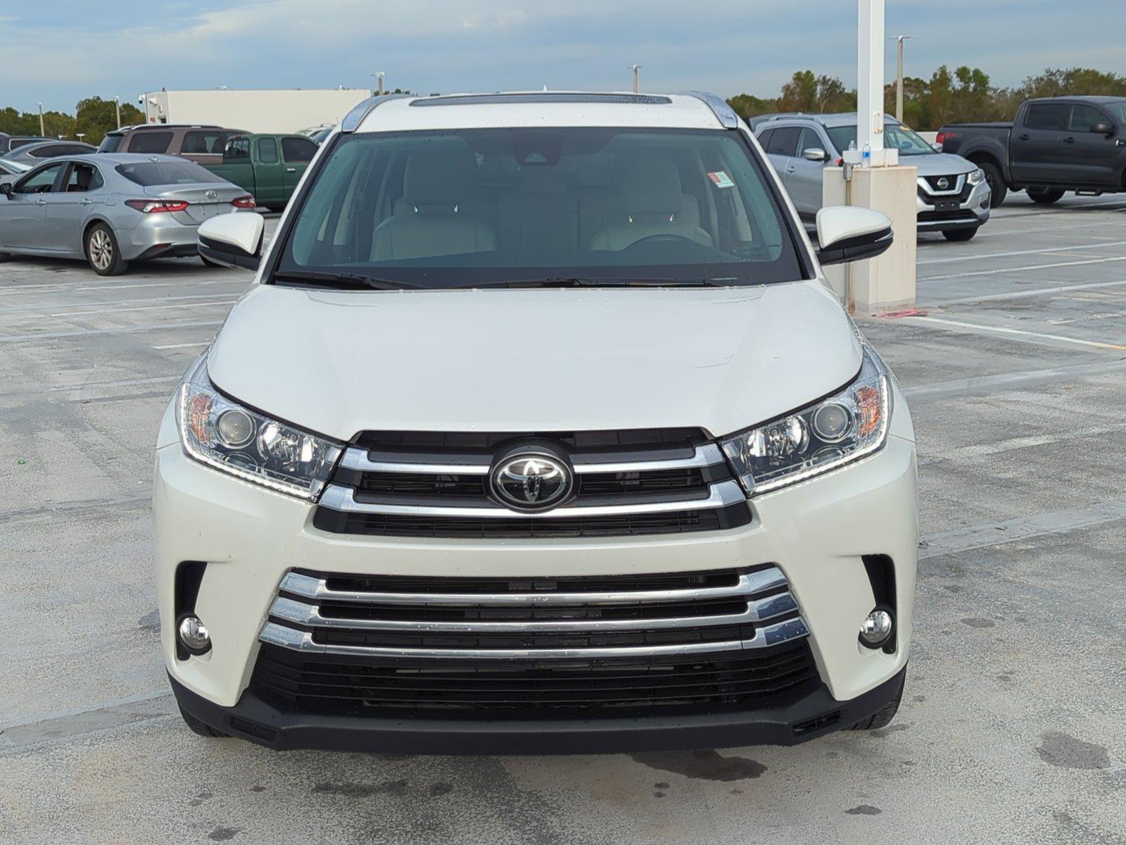 2018 Toyota Highlander Vehicle Photo in Ft. Myers, FL 33907