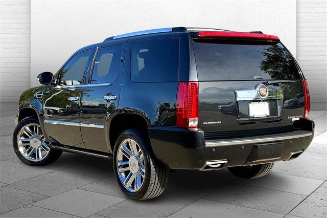 2013 Cadillac Escalade Vehicle Photo in INDEPENDENCE, MO 64055-1377