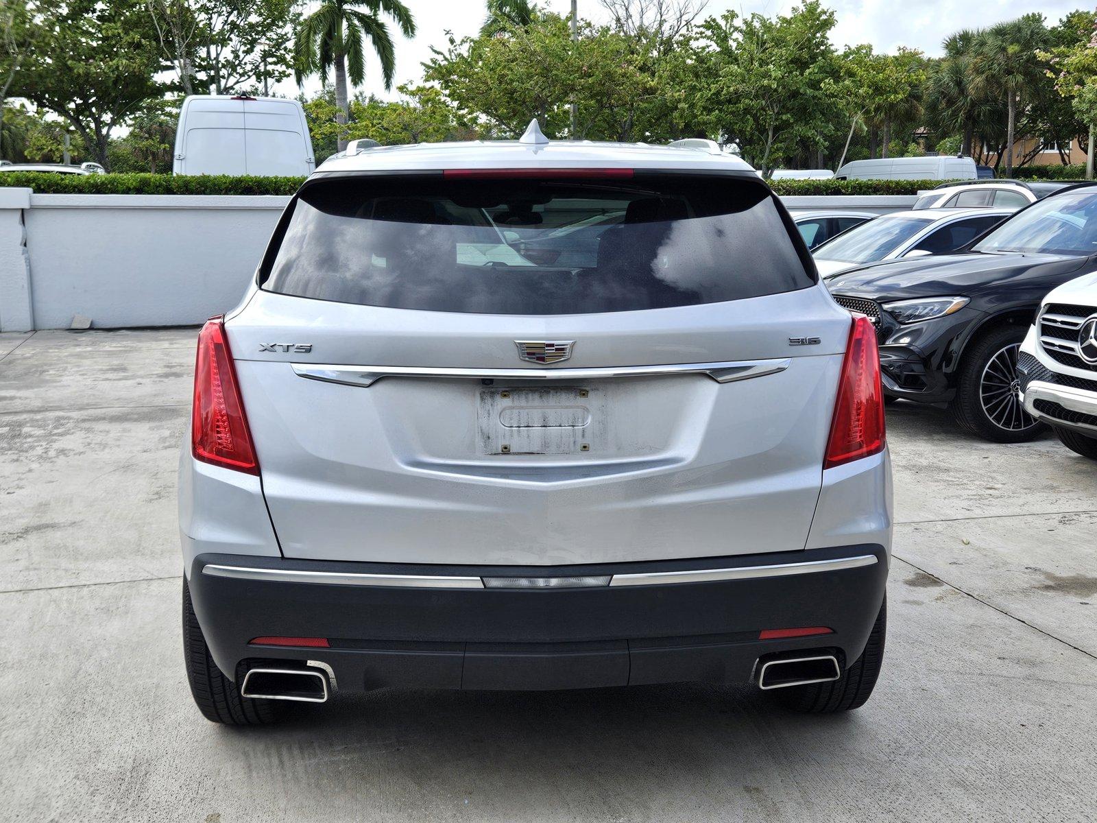 2017 Cadillac XT5 Vehicle Photo in Pembroke Pines , FL 33027