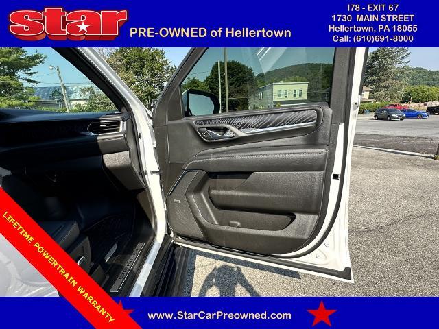 2021 GMC Yukon XL Vehicle Photo in Hellertown, PA 18055