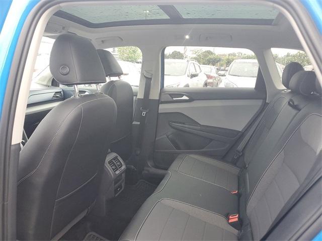 2022 Volkswagen Taos Vehicle Photo in GRAND BLANC, MI 48439-8139