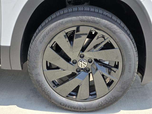 2024 Volkswagen Atlas Vehicle Photo in WEATHERFORD, TX 76087