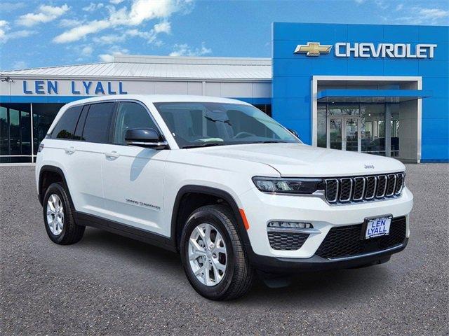 2023 Jeep Grand Cherokee Vehicle Photo in AURORA, CO 80011-6998