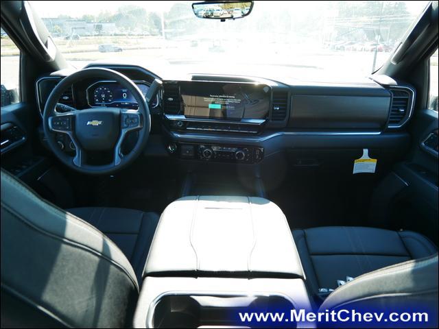 2025 Chevrolet Silverado 3500 HD Vehicle Photo in MAPLEWOOD, MN 55119-4794