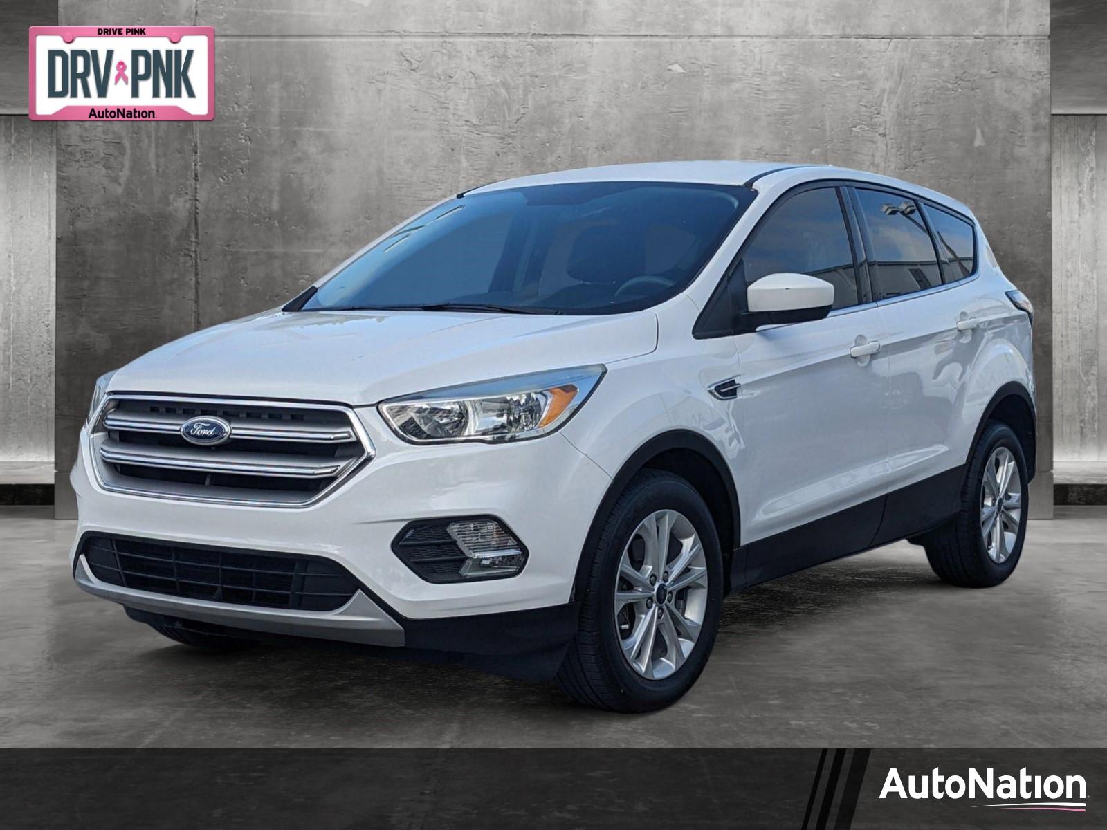 2017 Ford Escape Vehicle Photo in MIAMI, FL 33172-3015