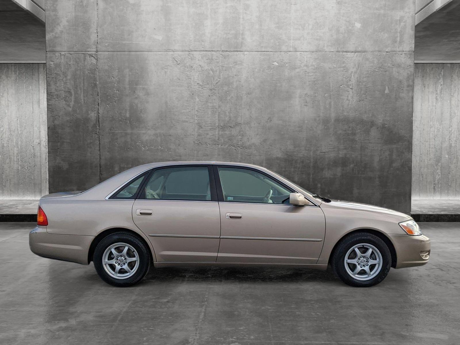 2000 Toyota Avalon Vehicle Photo in Spokane Valley, WA 99212