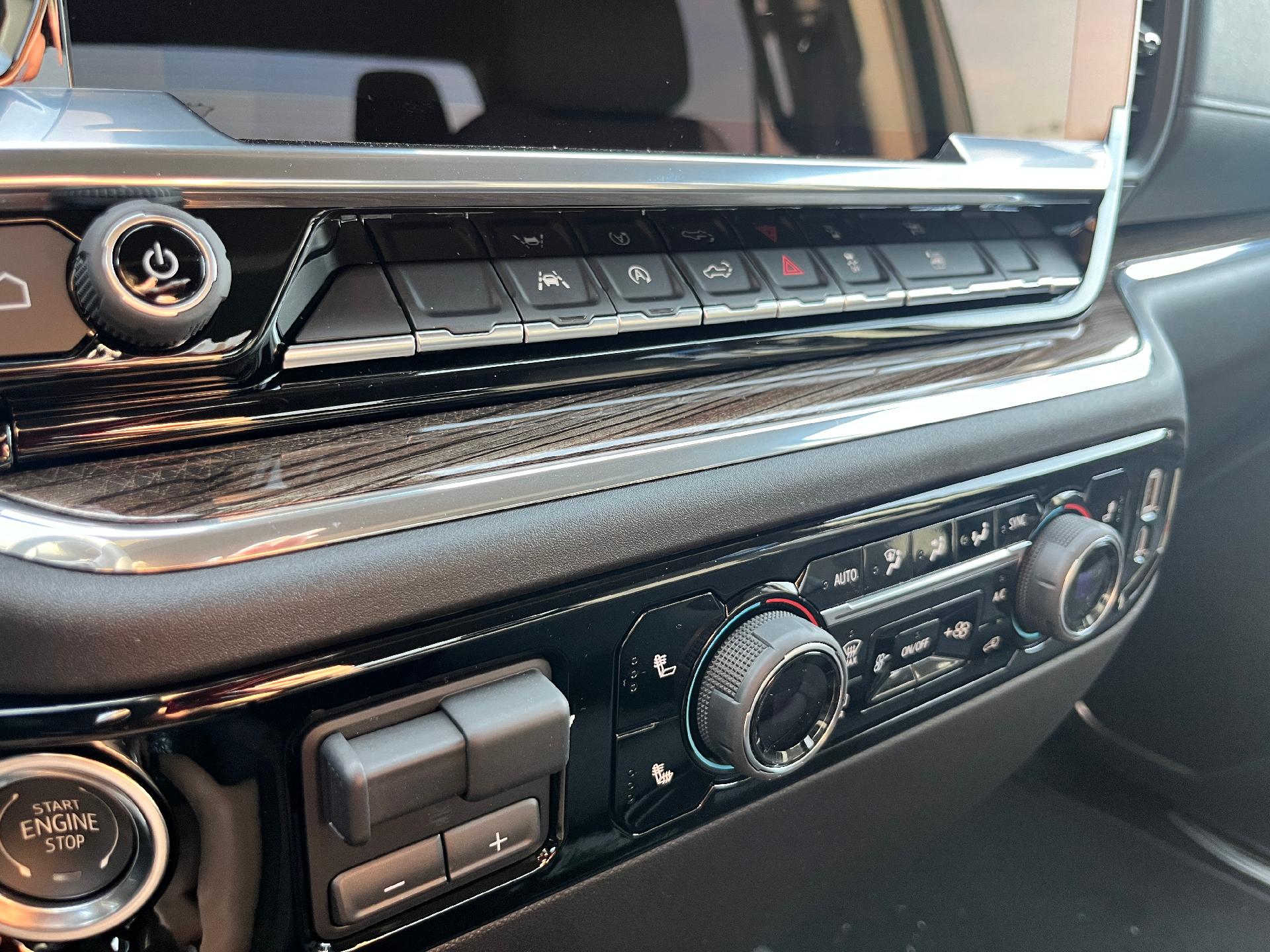 2025 Chevrolet Silverado 1500 Vehicle Photo in CLARE, MI 48617-9414