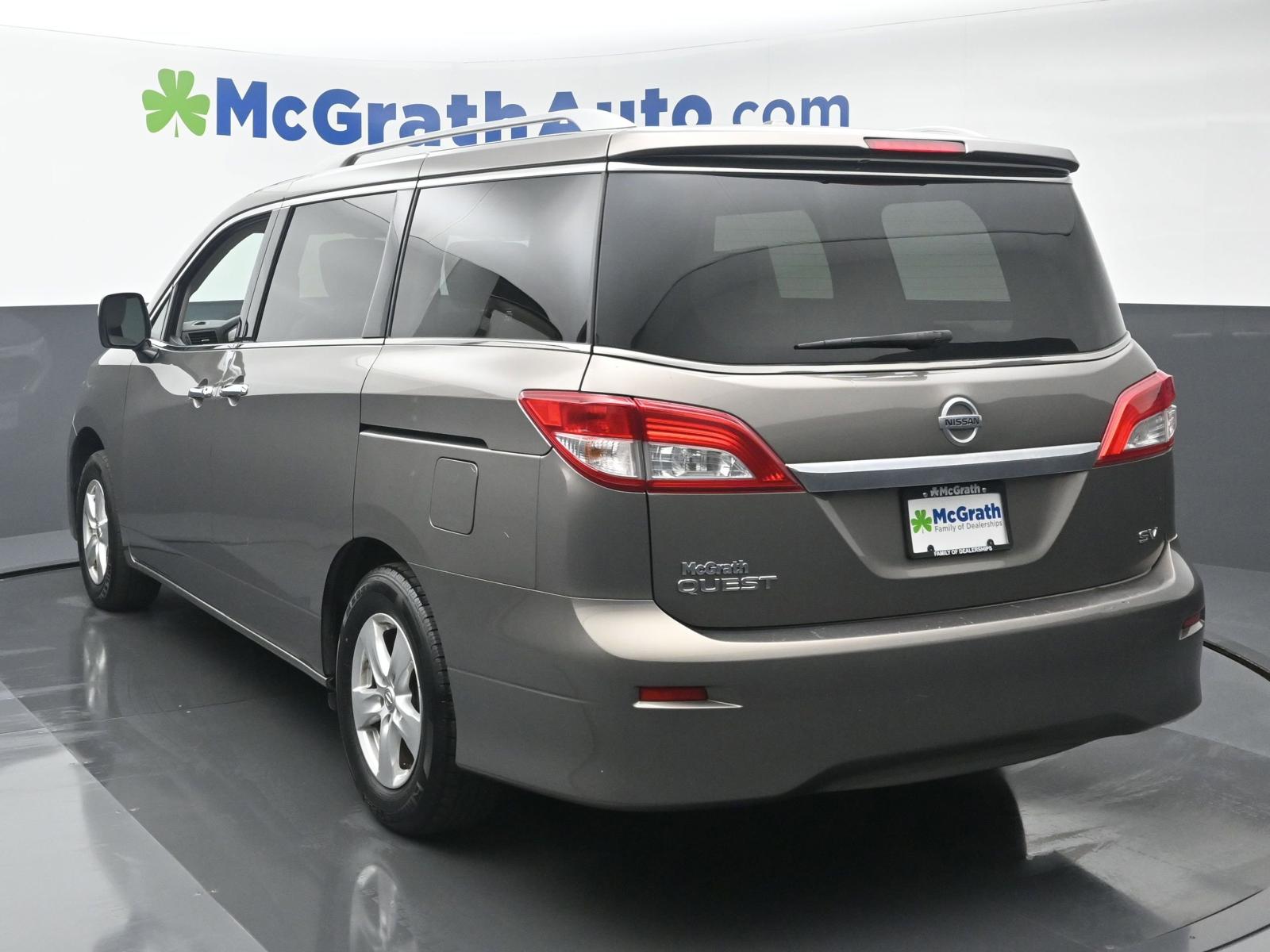 2017 Nissan Quest Vehicle Photo in Marion, IA 52302