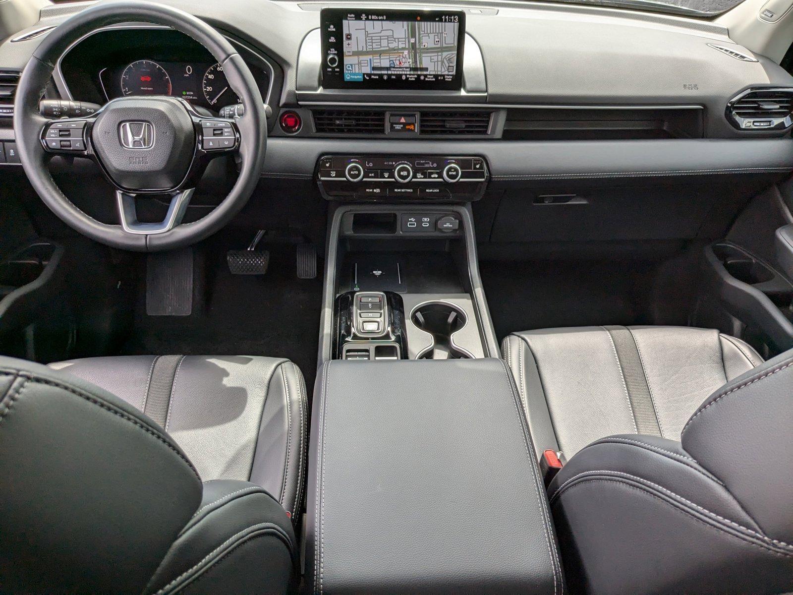 2023 Honda Pilot Vehicle Photo in Miami, FL 33015