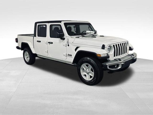 2021 Jeep Gladiator Vehicle Photo in MEDINA, OH 44256-9631