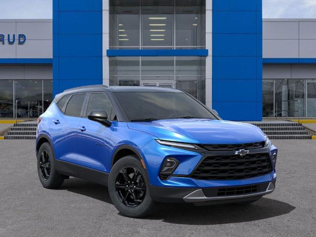 2025 Chevrolet Blazer Vehicle Photo in GREEN BAY, WI 54302-3701