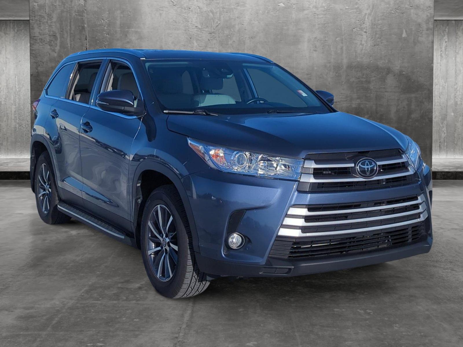 2019 Toyota Highlander Vehicle Photo in Ft. Myers, FL 33907