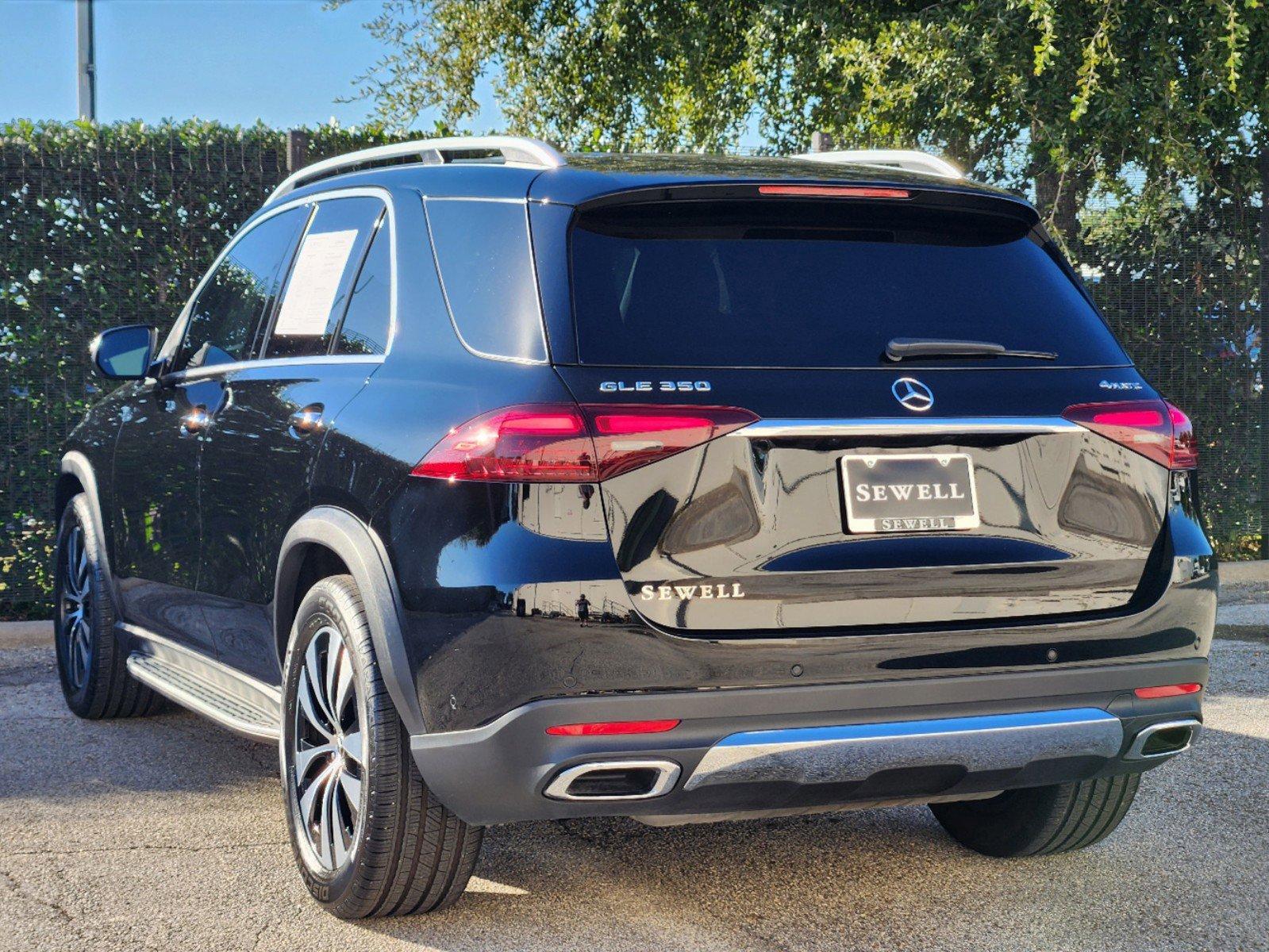 2025 Mercedes-Benz GLE Vehicle Photo in HOUSTON, TX 77079