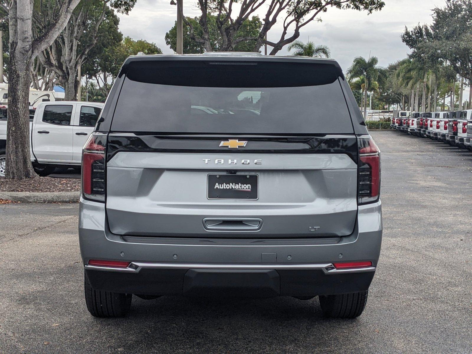 2025 Chevrolet Tahoe Vehicle Photo in GREENACRES, FL 33463-3207