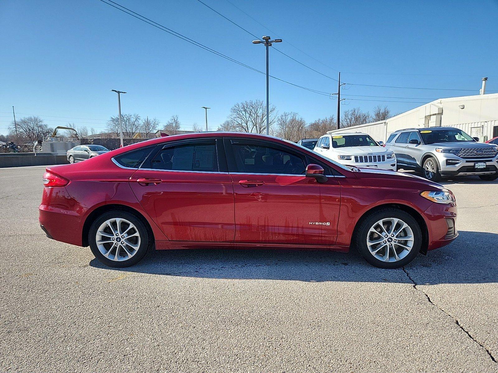 2019 Ford Fusion Hybrid Vehicle Photo in Cedar Rapids, IA 52402