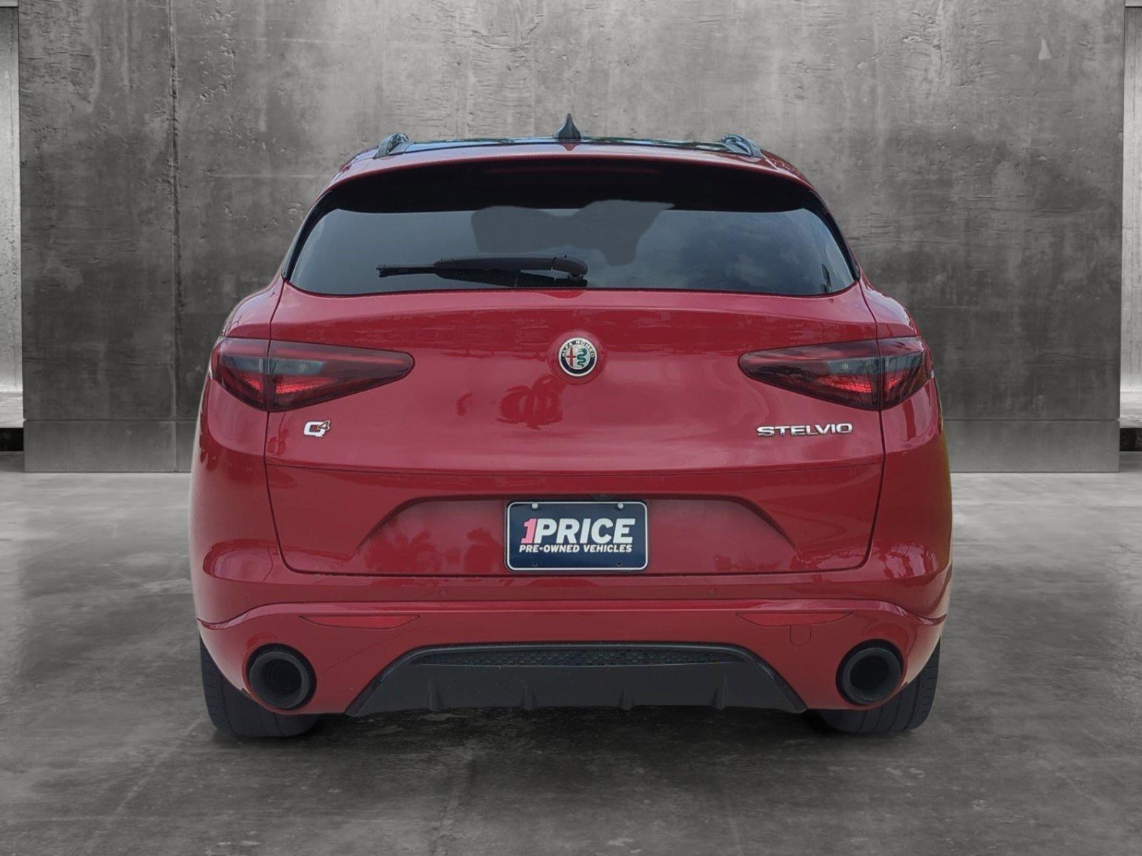 2022 Alfa Romeo Stelvio Vehicle Photo in Pembroke Pines, FL 33027